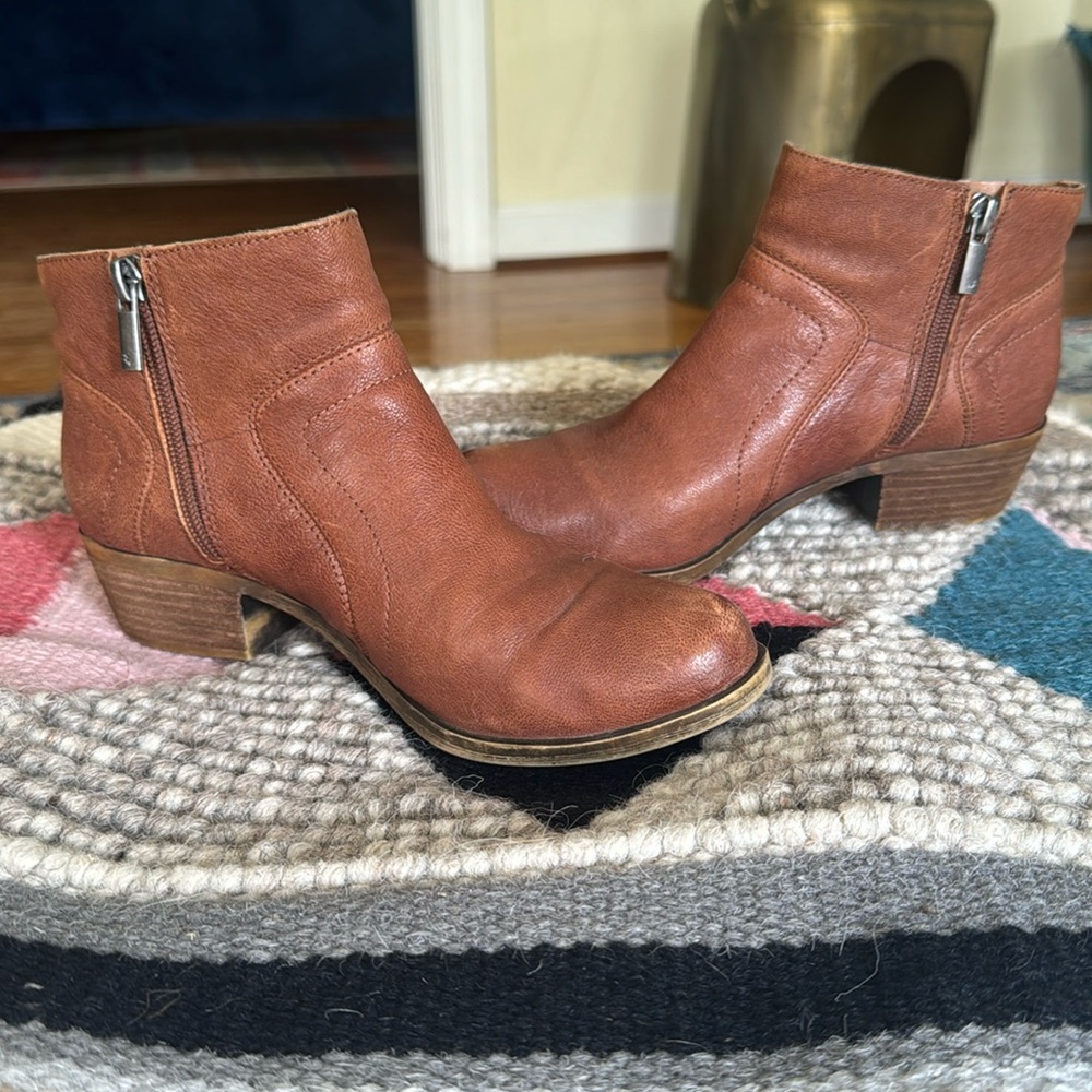 Lucky Brand Brown Leather Ankle Boots Size 6.5; Good Used Condition